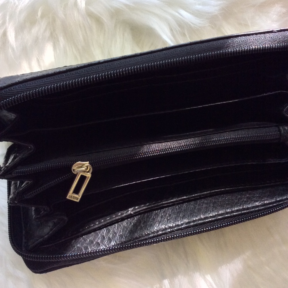 Guess wallet 🖤 - Picture 4 of 4